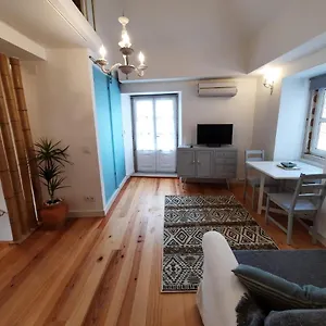 https://lisbons-castle-apartments.hotels-lisbon-portugal.com